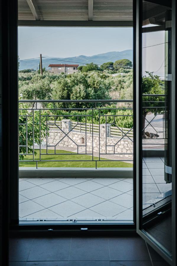Terra Helios Suites & Studios Κυπαρισσία Εξωτερικό φωτογραφία