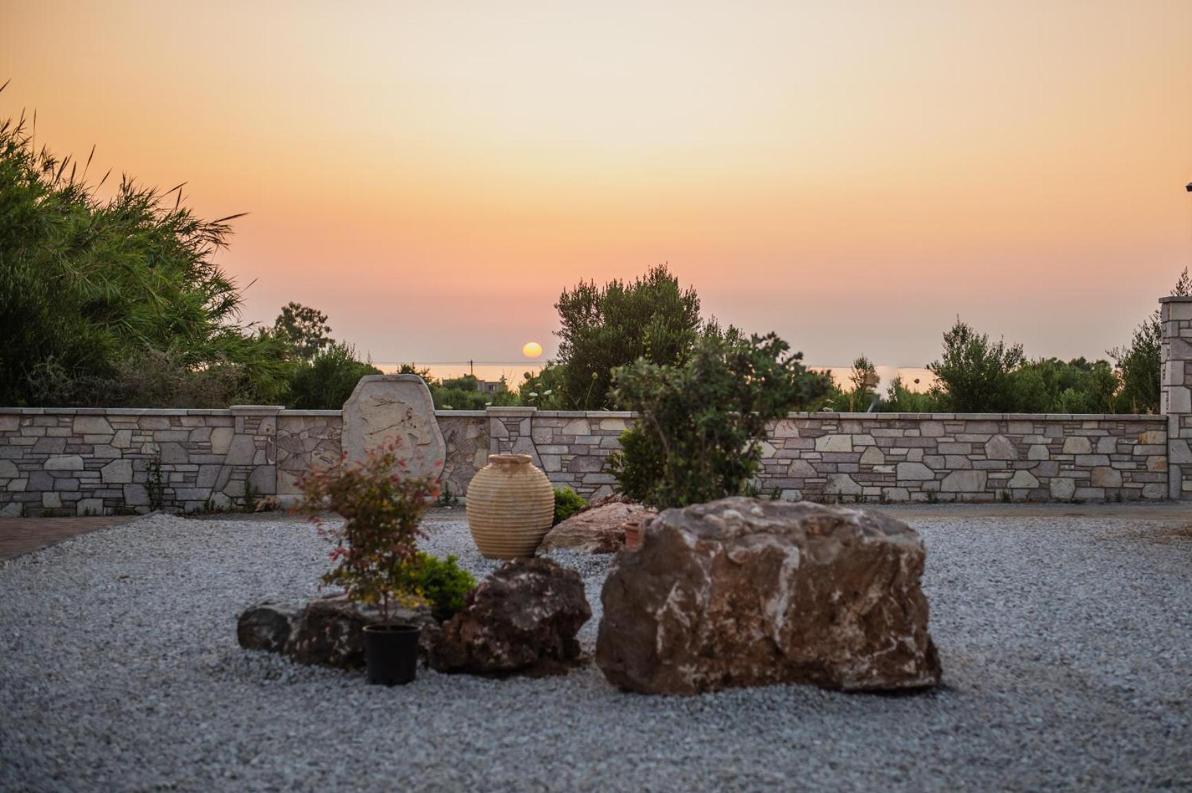 Terra Helios Suites & Studios Κυπαρισσία Εξωτερικό φωτογραφία