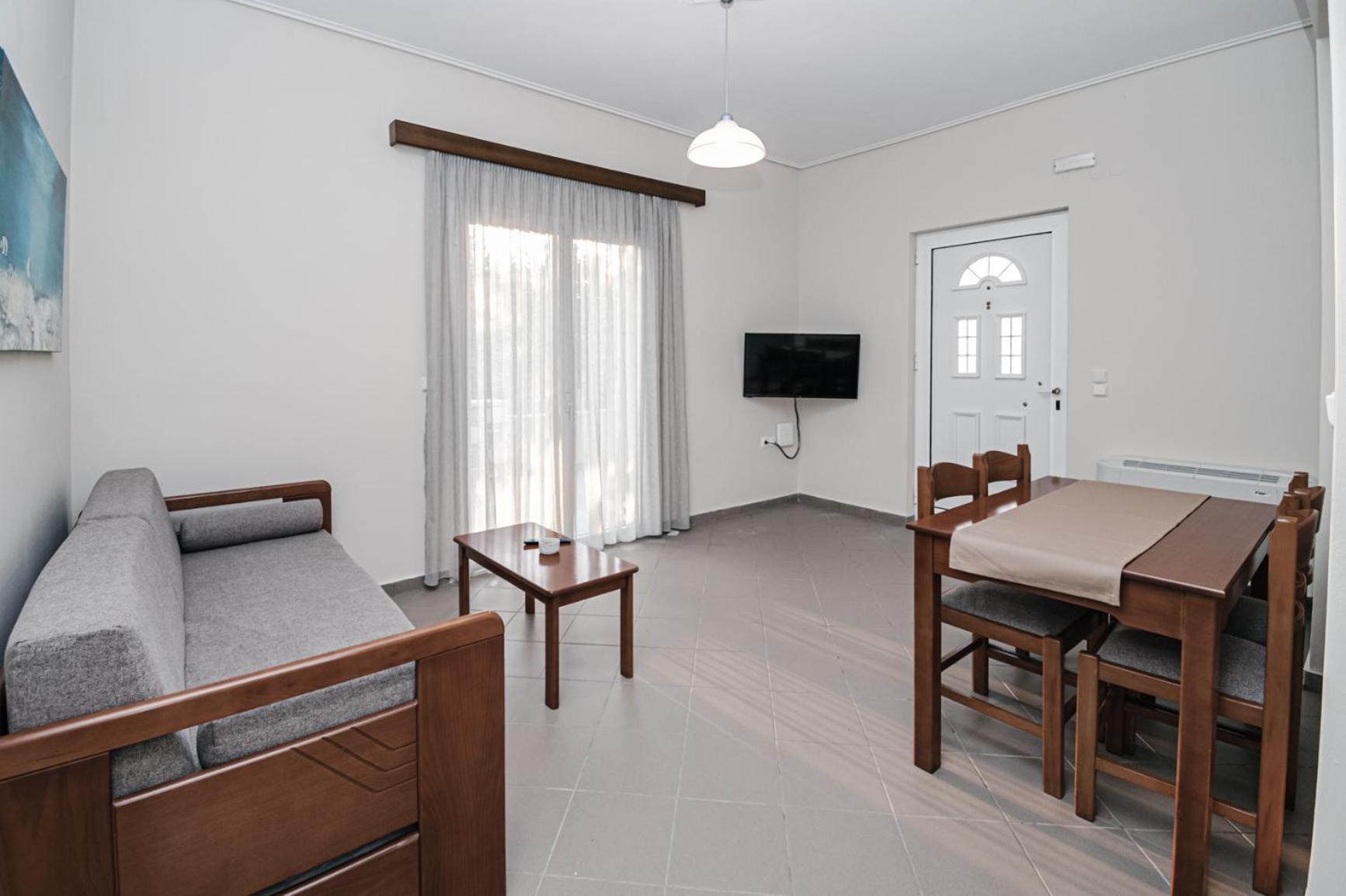 Terra Helios Suites & Studios Κυπαρισσία Δωμάτιο φωτογραφία