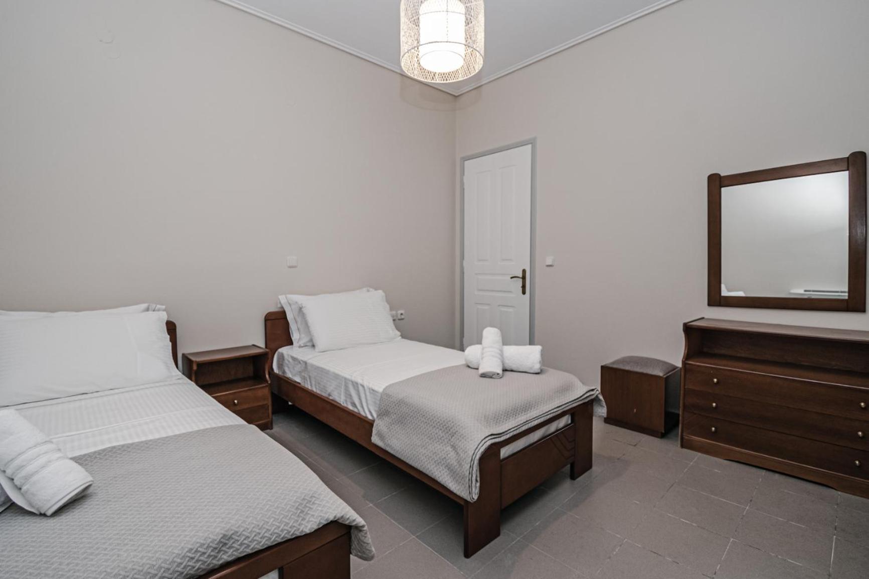 Terra Helios Suites & Studios Κυπαρισσία Δωμάτιο φωτογραφία