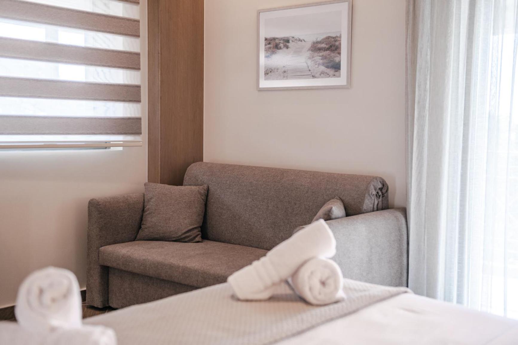 Terra Helios Suites & Studios Κυπαρισσία Δωμάτιο φωτογραφία